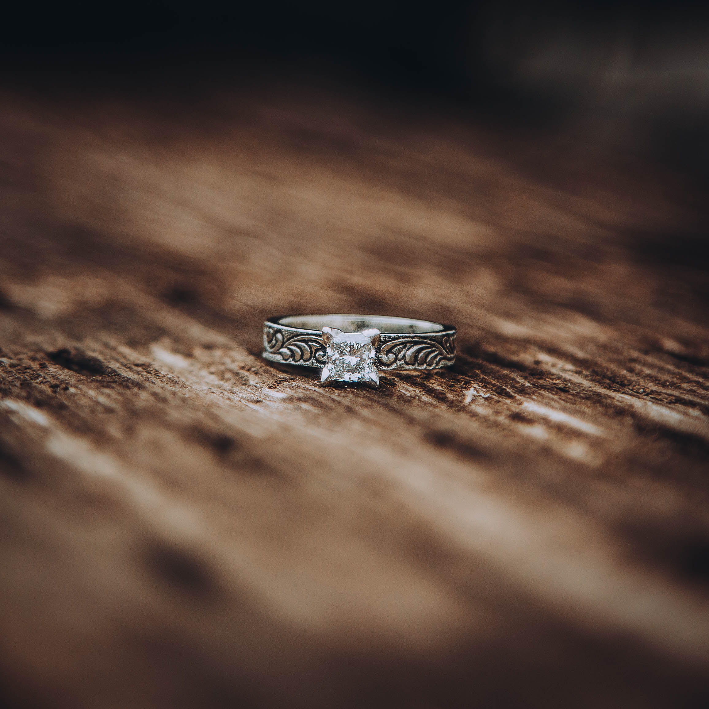 Western gold outlet rings